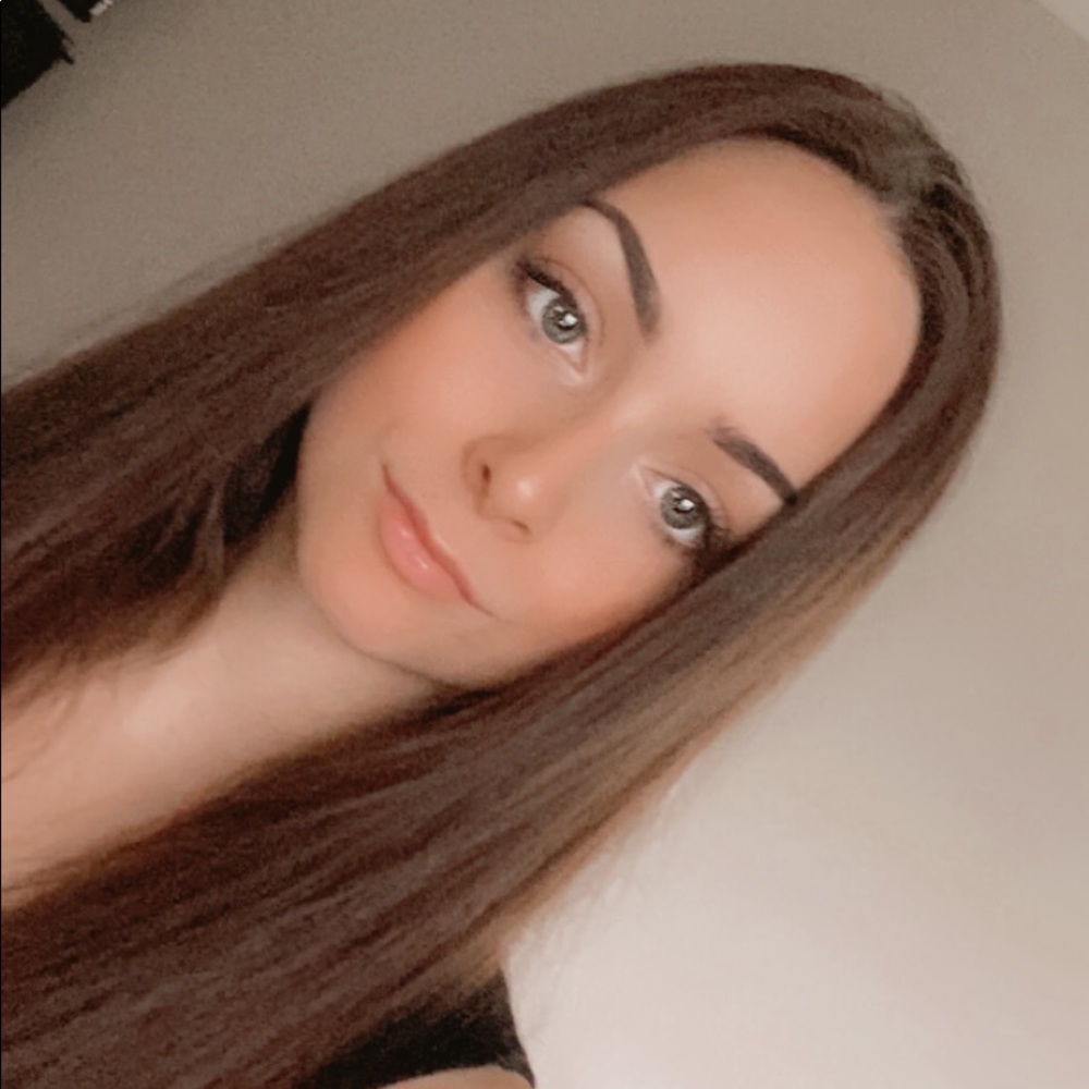 Meet your Posher, Cici